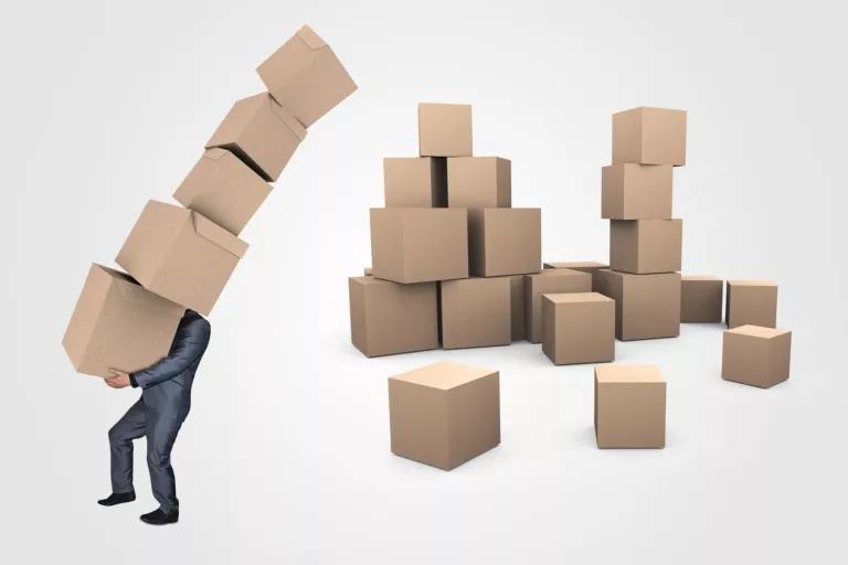 Comment-bien-preparer-ses-cartons-pour-demenager-en-Suisse-768x512