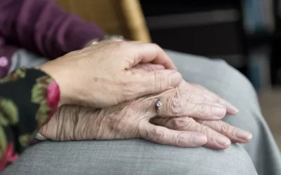 Conseils : Comment aider une personne âgée à déménager en Suisse ?