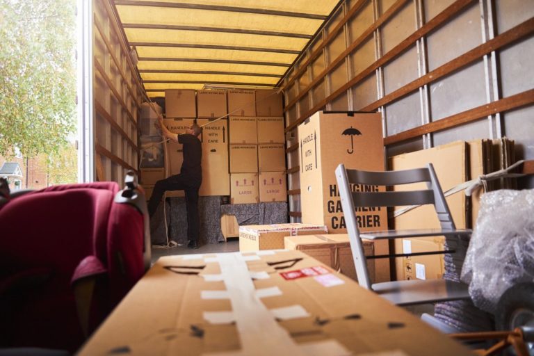 Débarras maison : pourquoi faire appel à une entreprise ?
